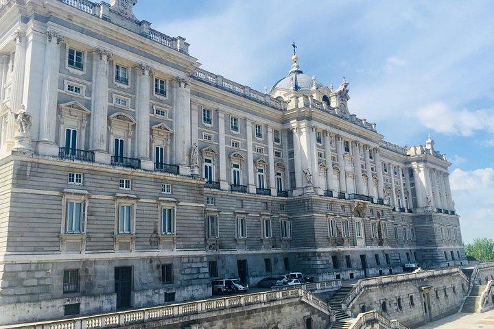 Madrid Royal Palace and Prado Museum Private Tour with Transfers