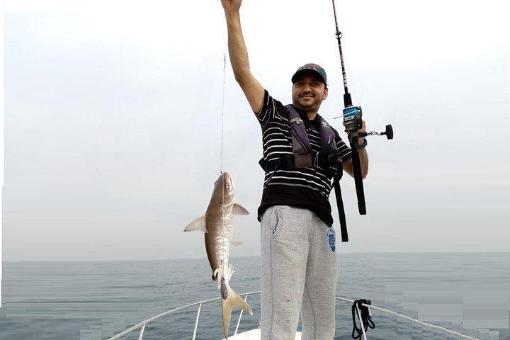 4 Hours Dubai Deep Sea Fishing by Splash