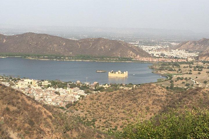 Private Transfer From New Delhi to Jaipur