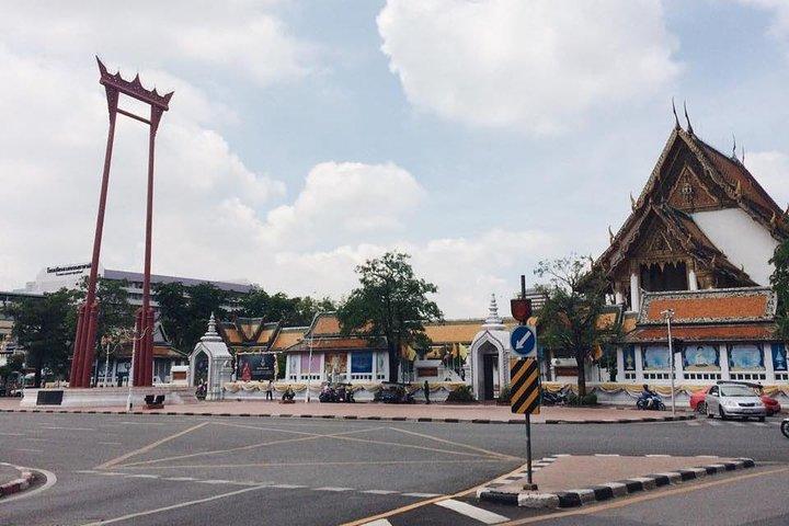 Full Day Charter a Private Car with Guide in Bangkok