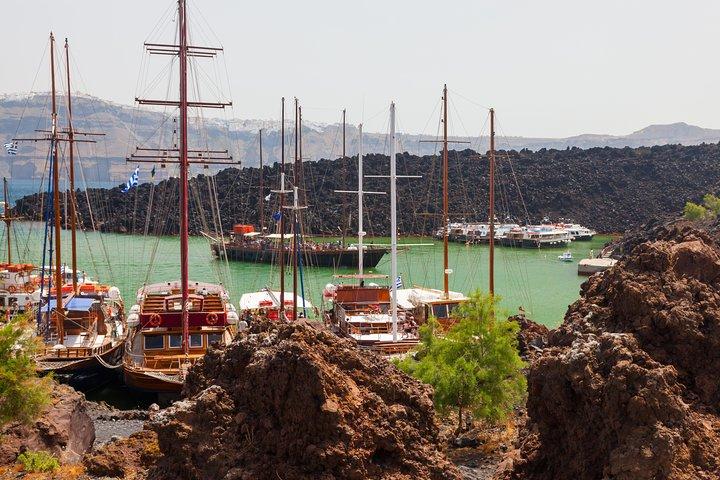 Full Day Santorini Caldera Cruise and volcano sightseeing