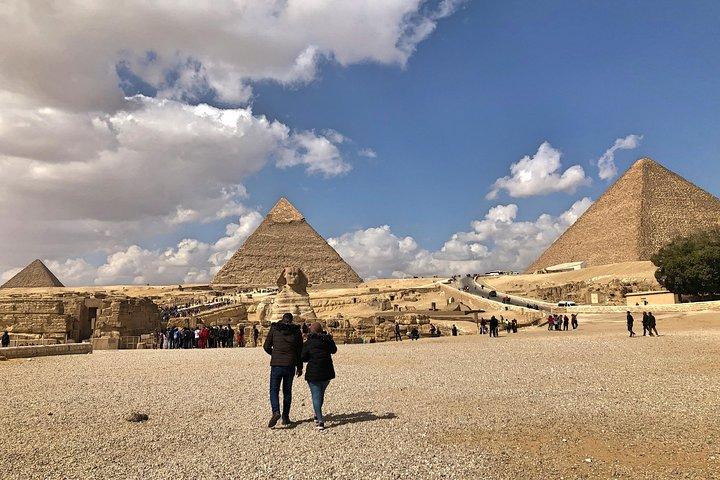 Tour to Giza pyramids, Sphinx & Saqqara step pyramid with private guide
