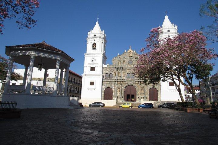 Panama City Tour (Panama Canal, Old Town And Causeway)