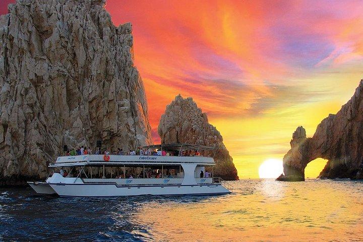 Cabo San Lucas Sunset Dinner Cruise with Open Bar
