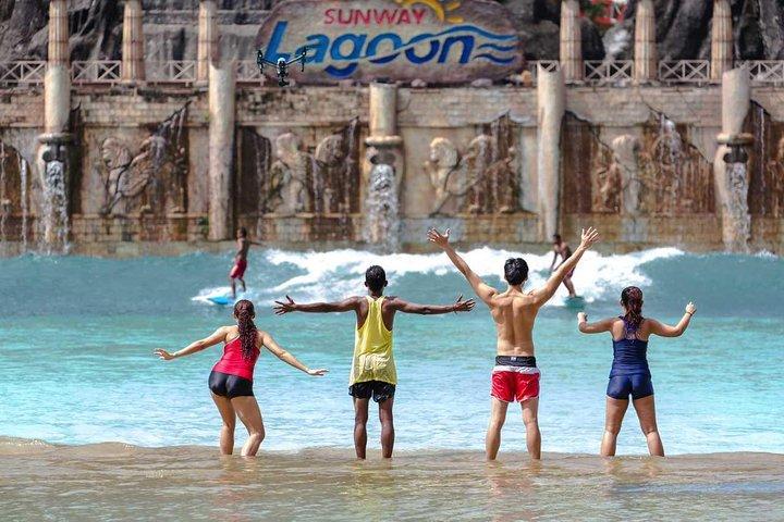 Sunway lagoon Theme Park Day-Trip Tour