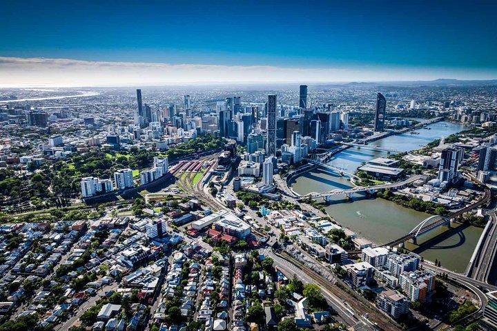 Private Helicopter Scenic Tour of Brisbane - 25min
