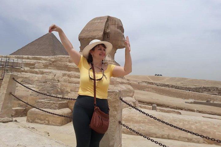 Giza Pyramids, Memphis and Sakkara Day Trip