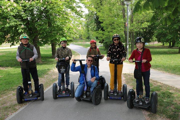 Grandiose half-day guided tour of Prague on Segway and eScooter