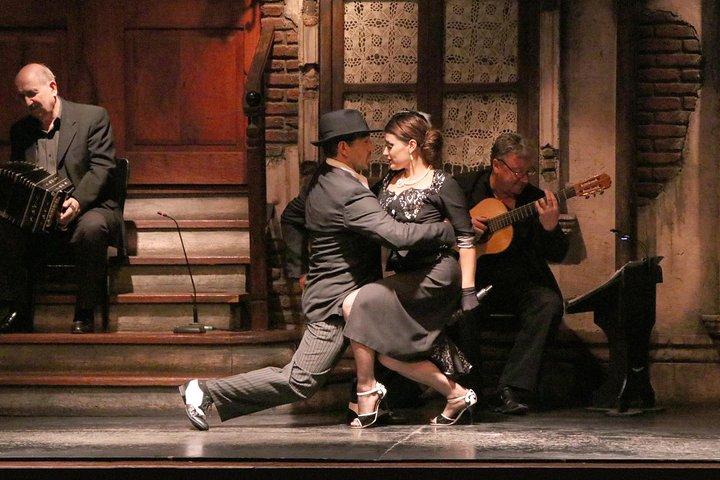 Tango Show and Dinner at: Aljibe Tango