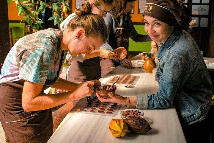 Bean-to-Bar Chocolate Workshop in ChocoMuseo Antigua