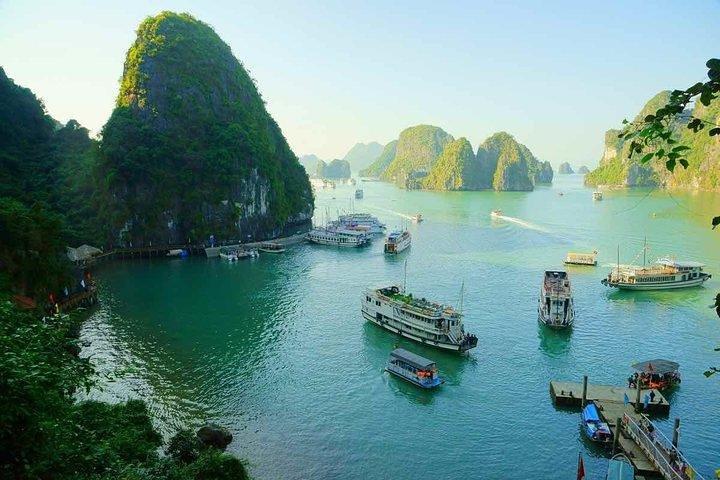 Halong Bay day tour 4 hours Cruise from Hanoi city