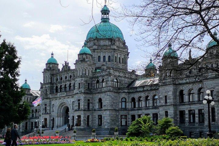 Two-Hour Luxury City Tour of Victoria