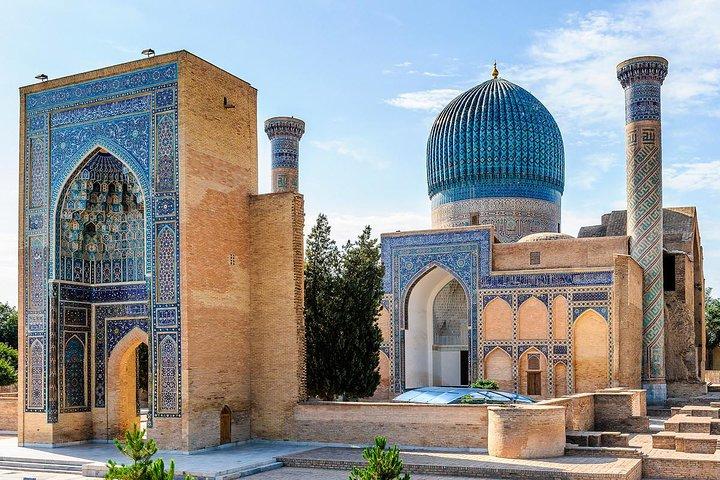 2 Days Tour to Bukhara and Samarkand from Tashkent by train