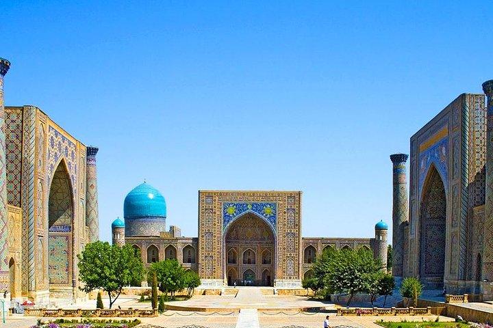 2 Days Tour to Bukhara and Samarkand from Tashkent by train