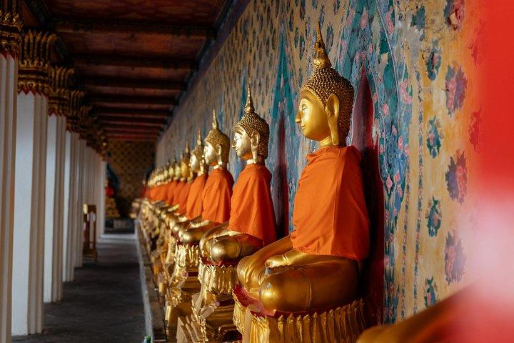 Highlights & Hidden Gems With Locals: Best of Bangkok Private Tour