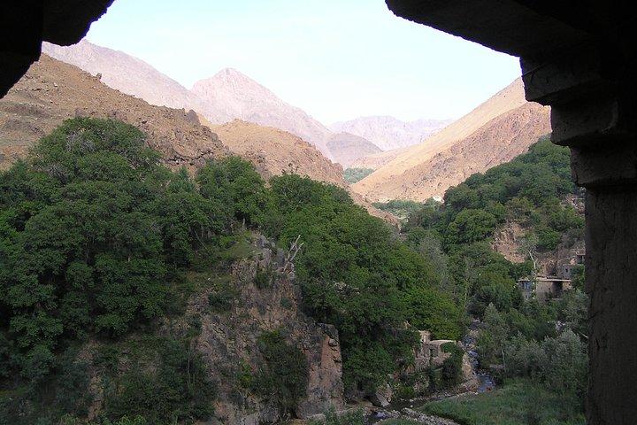 Private Guided Atlas Day Tour from Marrakech with lunch in a Berber family home