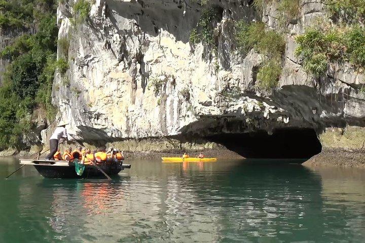 Halong 6 hours boat tour from Hanoi All Inclusive