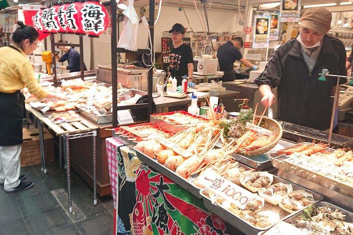 Osaka Castle & Dotonbori Lively One-Day Walking Tour