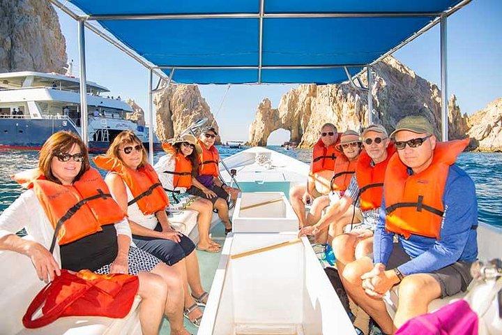 Famous Arch tour with Glass Bottom Boat.