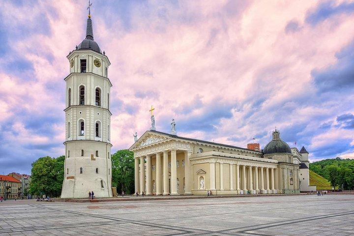 Riga-Vilnius Sightseeing Tour Bus