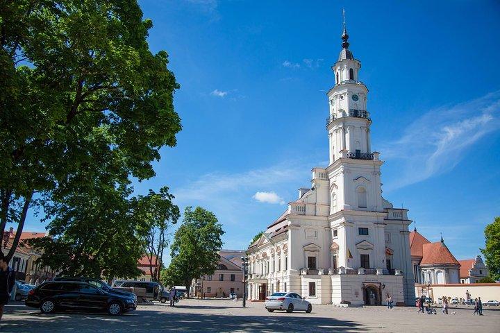 Riga-Vilnius Sightseeing Tour Bus