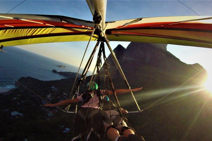 Hang Gliding Tour from Rio de Janeiro