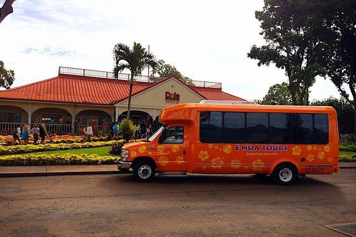 Oahu Majestic Circle Island Tour with Waimea Falls and Byodo Inn