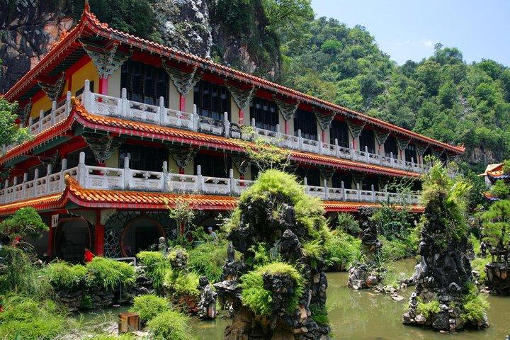Ipoh Private Day Trip from Kuala Lumpur with Lunch