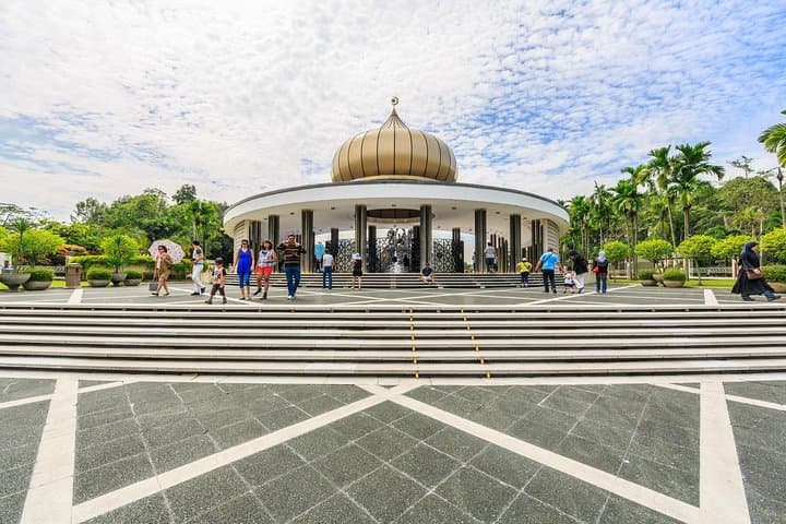 Kuala Lumpur City Highlights Group Tour