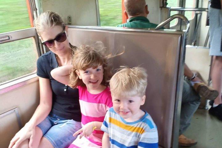 Half-Day Floating Market and Railway Market Tour from Bangkok