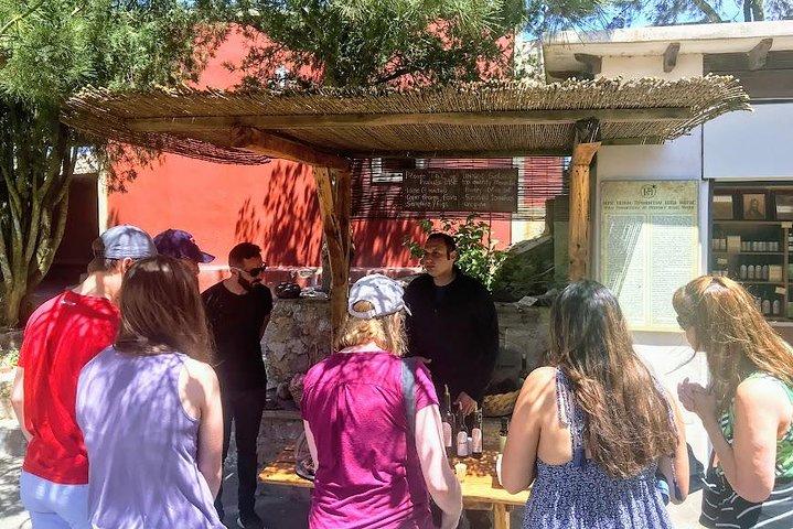 Private Santorini Day Tour & Native Driver