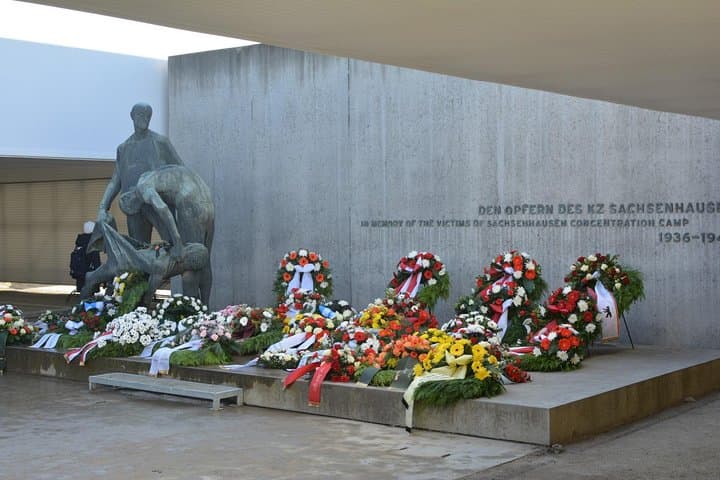 Private Tour to Sachsenhausen Concentration Camp Memorial (With Licensed Guide)