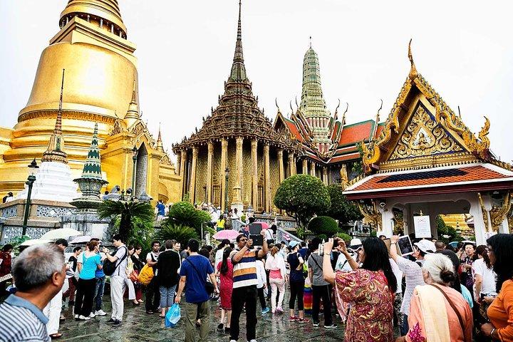 Amazing Bangkok Tour with Grand Palace, Emerald Buddha & Wat Arun