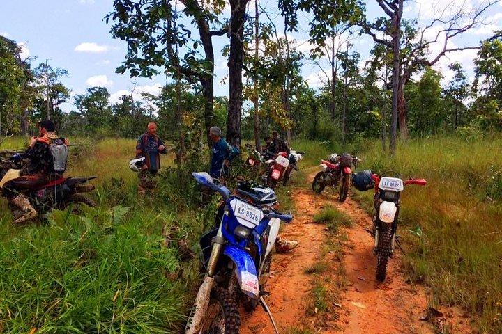 DB Siem Reap Half Day Dirt Bike Tour School