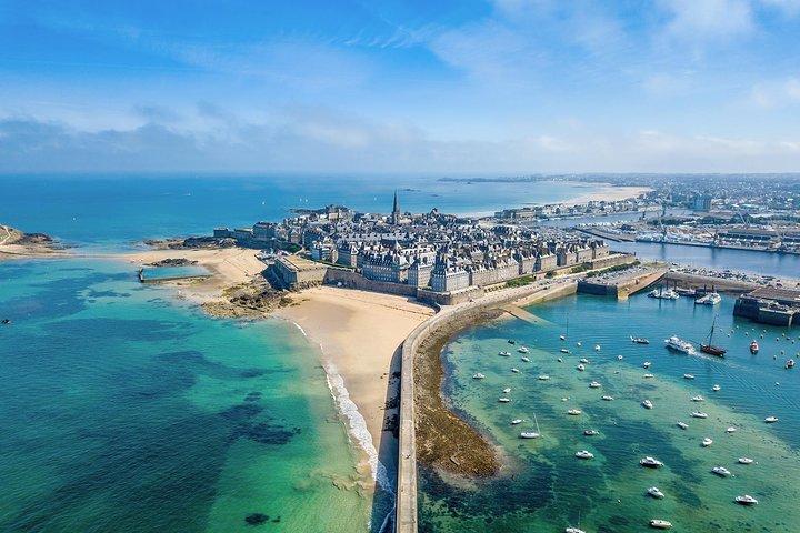 Day Trip with a local driver Mont Saint-Michel & Saint-Malo from Rennes 8h