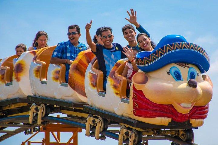 Dream World "Super Visa" Ticket with Hotel Pickup and Lunch