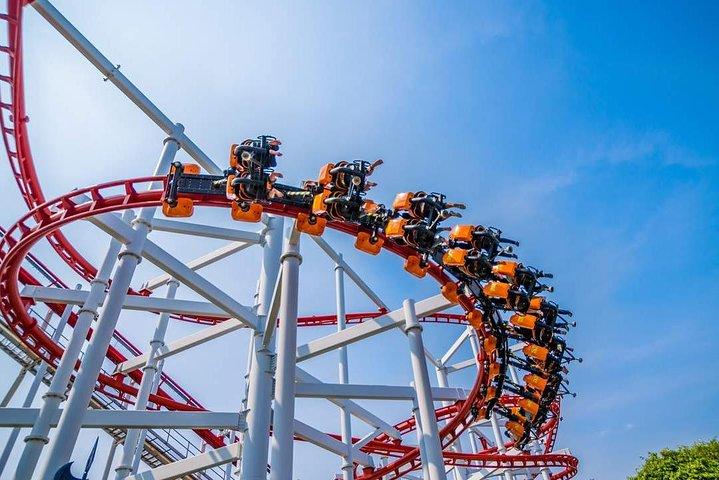 Dream World & Snow Town in Bangkok with Return Transfer & Lunch