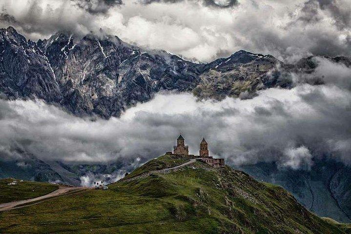 Kazbegi-Ananuri-Gergeti Private Tour