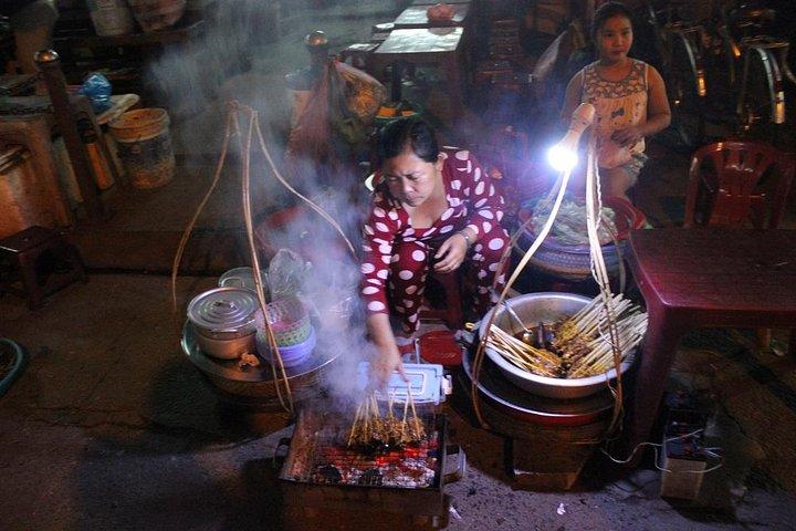 Hanoi Private Day Tour: Hidden Gems, Hoa Lo Prison, Train Street