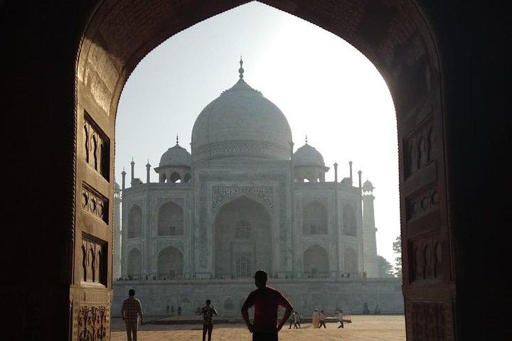 Full day Agra city tour by car