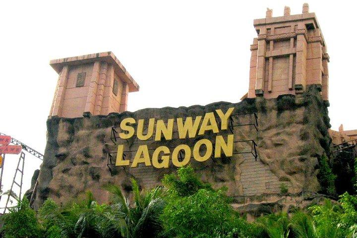 Sunway lagoon Theme Park Day-Trip Tour