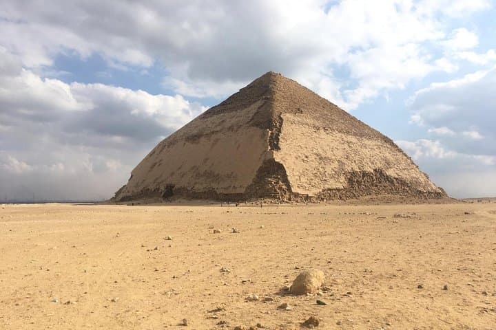 Private pyramids tour to Giza pyramids Sphinx Dahshur Sakkara & Memphis