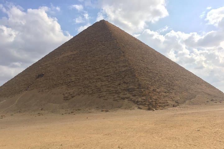 Private pyramids tour to Giza pyramids Sphinx Dahshur Sakkara & Memphis