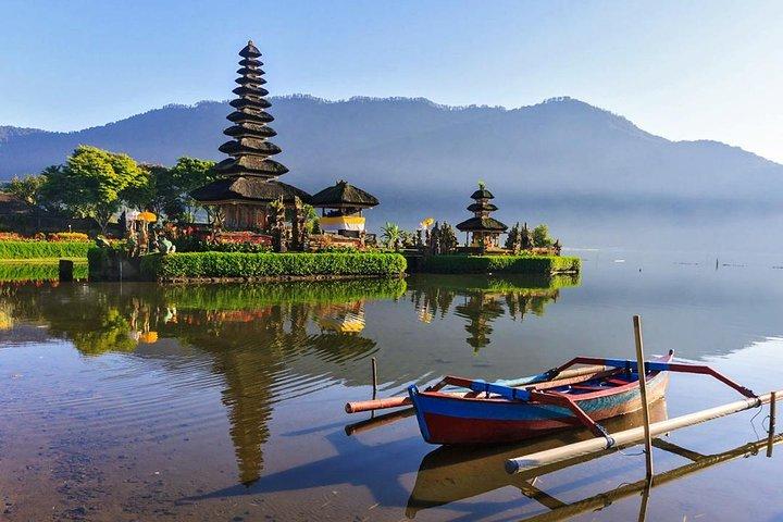 Tanah Lot - Jatiluwih (UNESCO) - Bedugul and Ulun Danu Temple Tour