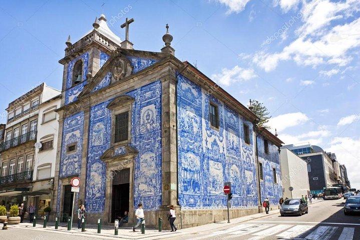 Private 2-Day Tour to Porto & Aveiro & Fatima & Nazaré & Óbidos