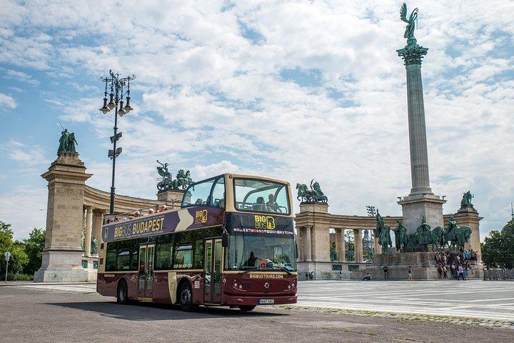Big Bus Budapest Hop-On Hop-Off Bus and Walking Tour