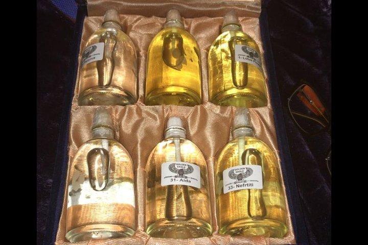 Private Cairo shopping tour to real papyrus museum Lotus oil factory jewelries
