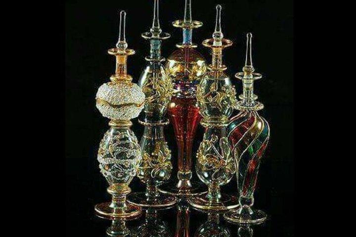 Private Cairo shopping tour to real papyrus museum Lotus oil factory jewelries