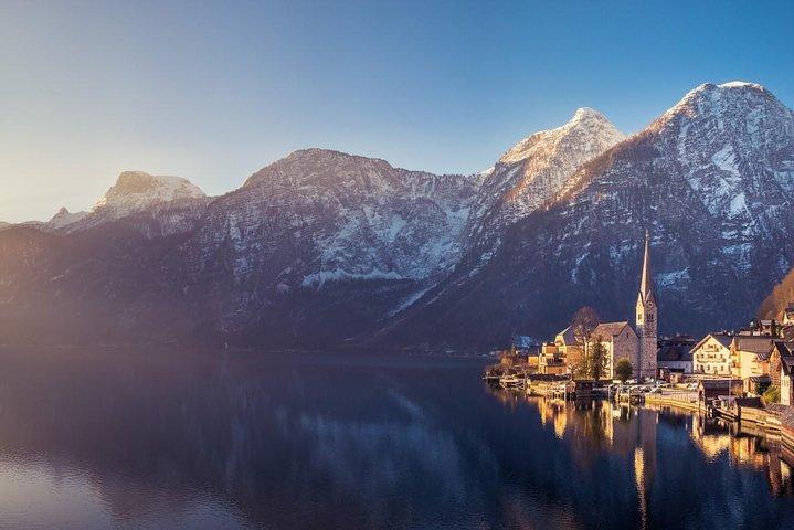 Small-Group Christmas Day Trip to Hallstatt from Vienna
