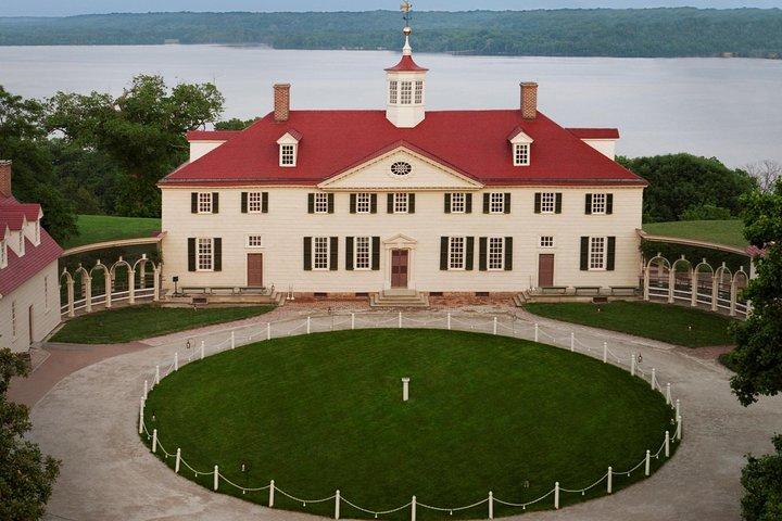 Mount Vernon & Old Town Alexandria Tour with Historian Guide